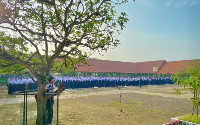 Upacara Pembukaan Semester Genap, MTsN 8 Cirebon Tanamkan Disiplin dan Semangat Belajar